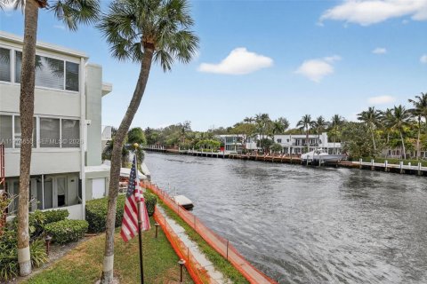 Condo in Fort Lauderdale, Florida, 2 bedrooms  № 2090056 - photo 15