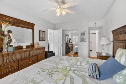 Condo in Fort Lauderdale, Florida, 2 bedrooms  № 2090056 - photo 8