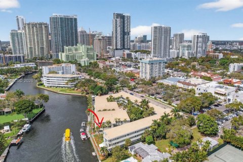 Condo in Fort Lauderdale, Florida, 2 bedrooms  № 2090056 - photo 22