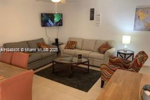 Condominio en venta en Miami Beach, Florida, 1 dormitorio, 63.82 m2 № 1936507 - foto 6
