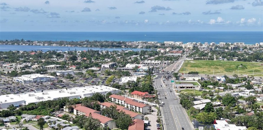 Condo in Sarasota, Florida, 1 bedroom № 1847466