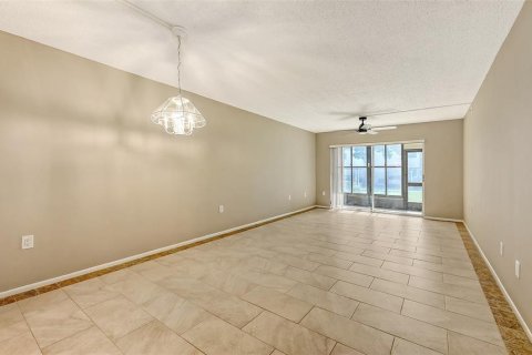 Condo in Sarasota, Florida, 1 bedroom  № 1847466 - photo 8