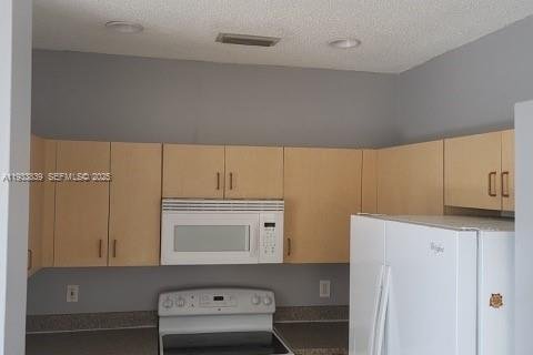 Adosado en venta en Pembroke Pines, Florida, 3 dormitorios, 155.33 m2 № 2035264 - foto 12