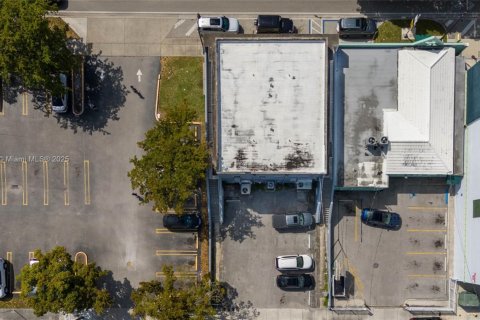 Commercial property in Miami, Florida № 1861430 - photo 24