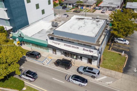 Commercial property in Miami, Florida № 1861430 - photo 28