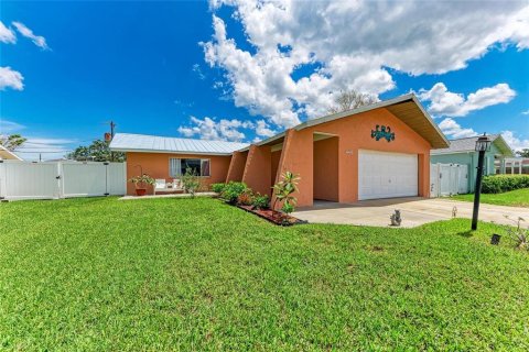 House in Palmetto, Florida 2 bedrooms, 113.15 sq.m. № 1793058 - photo 2