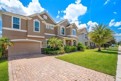 House in Winter Garden, Florida 5 bedrooms, 395.58 sq.m. № 1870366 - photo 6