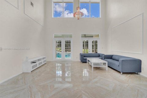 House in Lake Worth, Florida 5 bedrooms, 260.96 sq.m. № 1804421 - photo 4