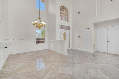 House in Lake Worth, Florida 5 bedrooms, 260.96 sq.m. № 1804421 - photo 5