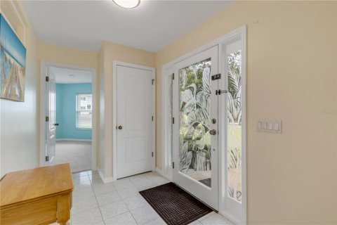 House in New Smyrna Beach, Florida 4 bedrooms, 245.08 sq.m. № 2151513 - photo 15