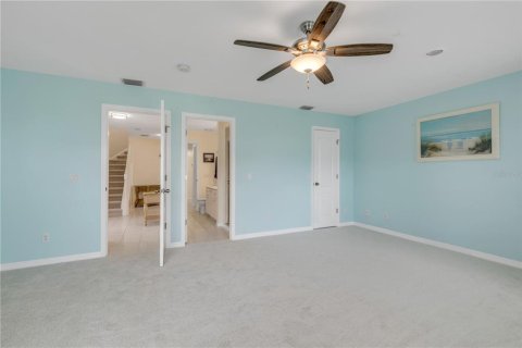 House in New Smyrna Beach, Florida 4 bedrooms, 245.08 sq.m. № 2151513 - photo 18