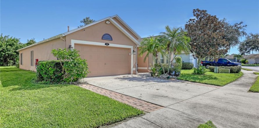 Villa ou maison à Palm Bay, Floride 3 chambres, 173.26 m2 № 1884395