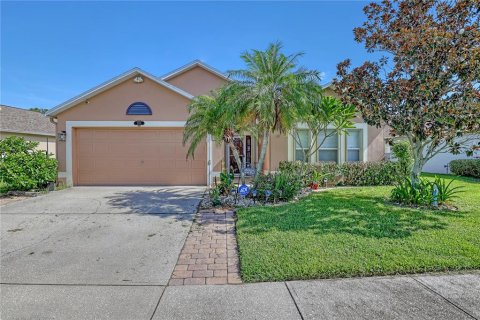 Villa ou maison à vendre à Palm Bay, Floride: 3 chambres, 173.26 m2 № 1884395 - photo 2
