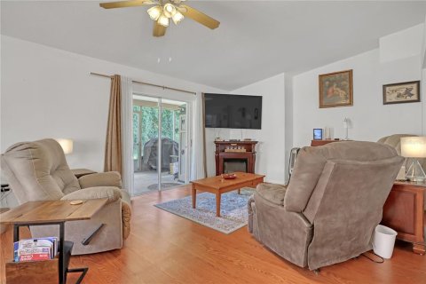 Villa ou maison à vendre à Palm Bay, Floride: 3 chambres, 173.26 m2 № 1884395 - photo 12