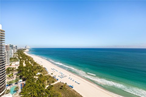 Купить кондоминиум в Бэл-Харбор, Флорида 3 спальни, 375.7м2, № 2010081 - фото 5