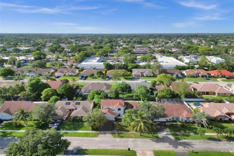 Villa ou maison à vendre à Lauderhill, Floride: 4 chambres, 227.15 m2 № 1956005 - photo 16