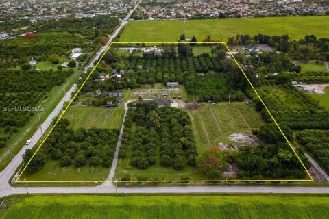 Villa ou maison à vendre à Miami, Floride: 2 chambres, 199.37 m2 № 2085470 - photo 26
