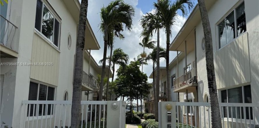 Condo à Miami, Floride, 1 chambre № 1861616