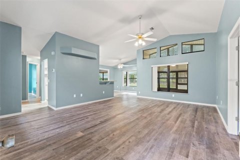 House in Brooksville, Florida 3 bedrooms, 131.74 sq.m. № 1887127 - photo 6