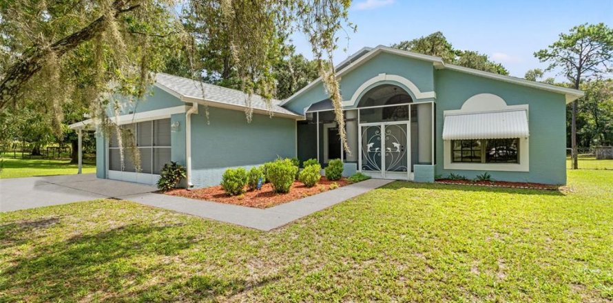 House in Brooksville, Florida 3 bedrooms, 131.74 sq.m. № 1887127