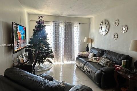 Купить кондоминиум в Норт-Майами, Флорида 2 спальни, 81.2м2, № 2018653 - фото 10