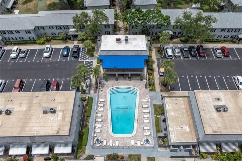 Condo in South Pasadena, Florida, 1 bedroom  № 1759793 - photo 13
