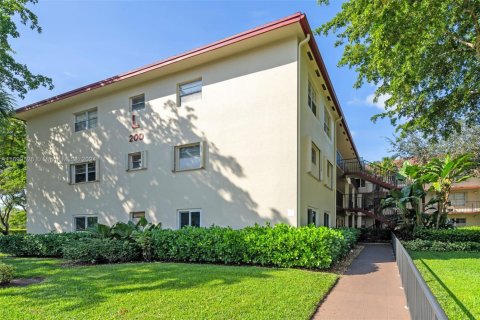 Condo à Pembroke Pines, Floride, 2 chambres  № 2021737