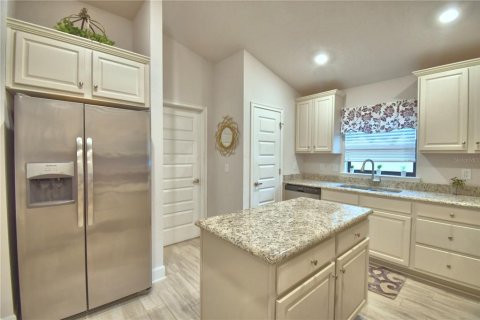 Villa ou maison à vendre à Auburndale, Floride: 4 chambres, 204.38 m2 № 2111440 - photo 13