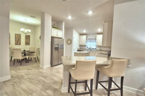 Villa ou maison à vendre à Auburndale, Floride: 4 chambres, 204.38 m2 № 2111440 - photo 12
