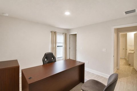 Villa ou maison à vendre à Auburndale, Floride: 4 chambres, 204.38 m2 № 2111440 - photo 28