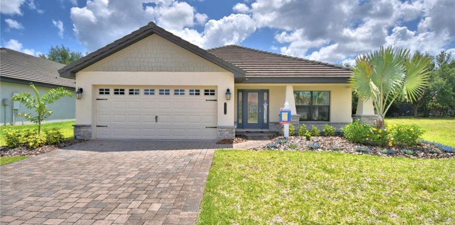 Villa ou maison à Auburndale, Floride 4 chambres, 204.38 m2 № 2111440