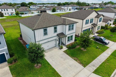 House in HAMPTON OAKS in Deltona, Florida 4 bedrooms, 228.54 sq.m. № 2107930 - photo 6