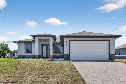 Casa en venta en Lehigh Acres, Florida, 3 dormitorios № 2066610 - foto 2