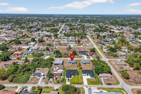 Casa en venta en Lehigh Acres, Florida, 3 dormitorios № 2066610 - foto 7