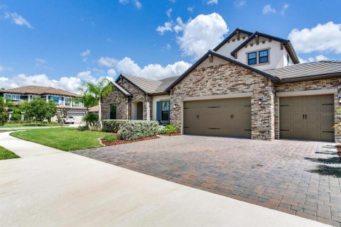 House in Odessa, Florida 5 bedrooms, 335.84 sq.m. № 1804872 - photo 4
