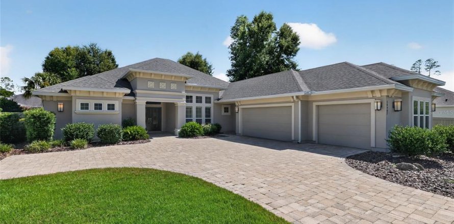House in Gainesville, Florida 4 bedrooms, 332.87 sq.m. № 2197337