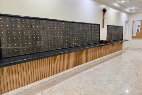 Купить кондоминиум в Авентура, Флорида 2 спальни, 98.29м2, № 1993582 - фото 5
