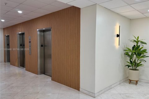 Купить кондоминиум в Авентура, Флорида 2 спальни, 98.29м2, № 1993582 - фото 4