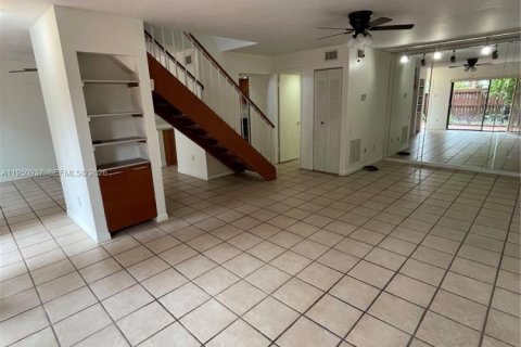 Copropriété à louer à Miami, Floride: 2 chambres, 129.13 m2 № 2007069 - photo 7