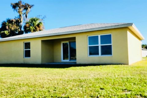 House in LaBelle, Florida 3 bedrooms, 126.72 sq.m. № 1540880 - photo 10