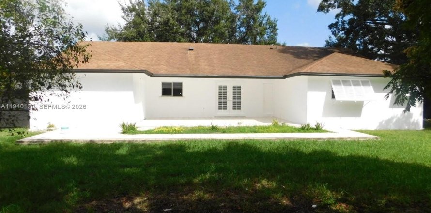 Дом в Хомстед, Флорида 4 спальни, 239.97м2 № 1997958