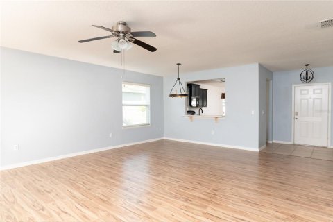 Villa ou maison à vendre à Davenport, Floride: 3 chambres, 163.79 m2 № 2277941 - photo 7