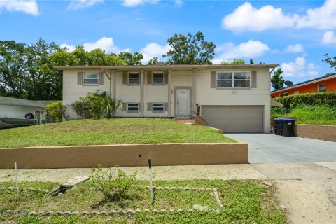 Casa en venta en Orlando, Florida, 4 dormitorios, 248.23 m2 № 1784921 - foto 1