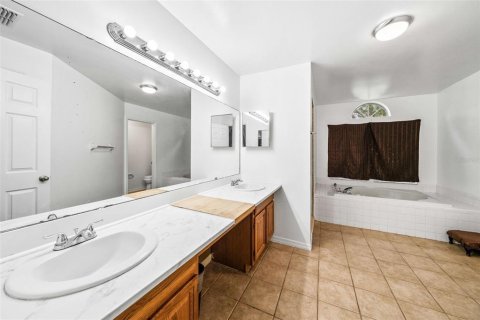 Casa en venta en Orlando, Florida, 4 dormitorios, 210.05 m2 № 1902866 - foto 26