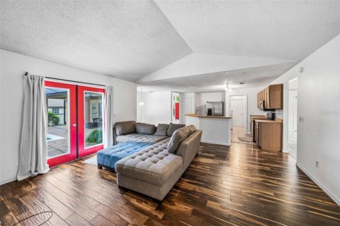 Casa en venta en Orlando, Florida, 4 dormitorios, 210.05 m2 № 1902866 - foto 8