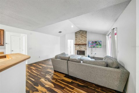 Casa en venta en Orlando, Florida, 4 dormitorios, 210.05 m2 № 1902866 - foto 10