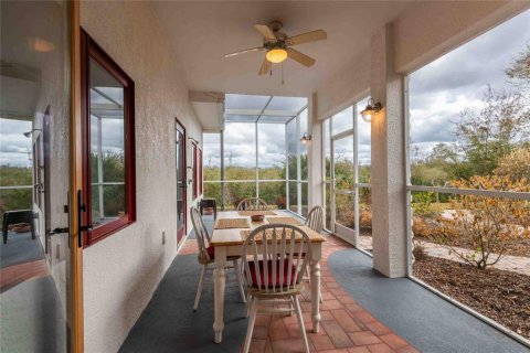 Villa ou maison à vendre à Land O' Lakes, Floride: 3 chambres, 289.48 m2 № 2413895 - photo 16
