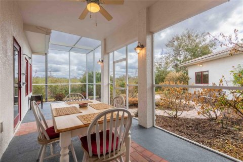Villa ou maison à vendre à Land O' Lakes, Floride: 3 chambres, 289.48 m2 № 2413895 - photo 14