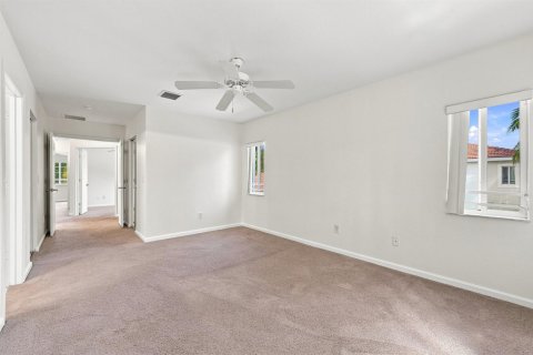 Touwnhouse à louer à Tamarac, Floride: 3 chambres, 156.82 m2 № 2359826 - photo 28
