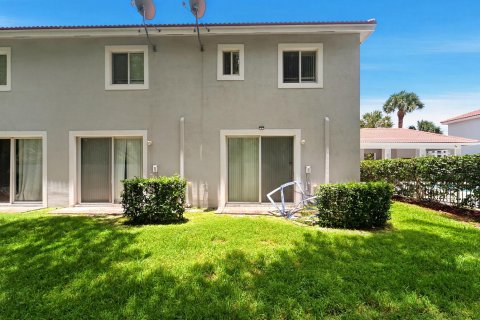Touwnhouse à louer à Tamarac, Floride: 3 chambres, 156.82 m2 № 2359826 - photo 6